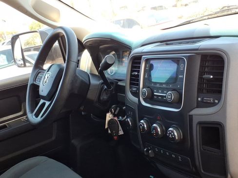 Used 2017 RAM 2500 Tradesman w/ Chrome Appearance Group AWD/4WD image 14
