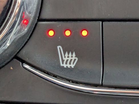 Used 2021 Chevrolet TrailBlazer RS AWD/4WD image 23