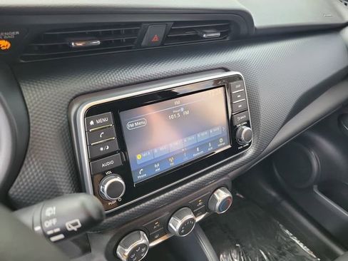 Used 2024 Nissan Kicks S FWD image 18