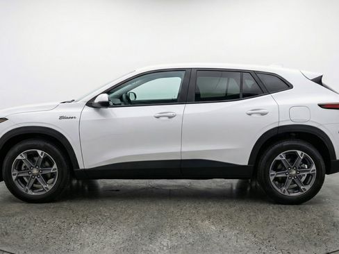 Used 2025 Chevrolet Blazer LT FWD image 5