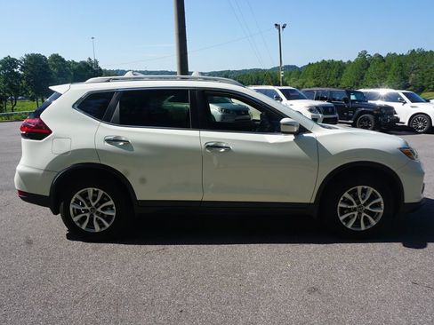 Used 2019 Nissan Rogue S w/ Special Edition Package FWD image 19