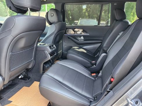 New 2026 Mercedes-Benz GLS 450 4MATIC image 16