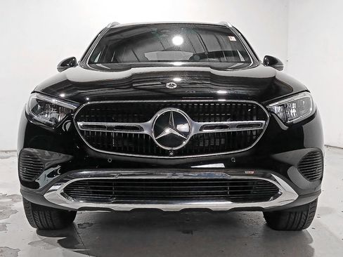 Used 2023 Mercedes-Benz GLC 300 4MATIC w/ Exclusive Trim Package image 2