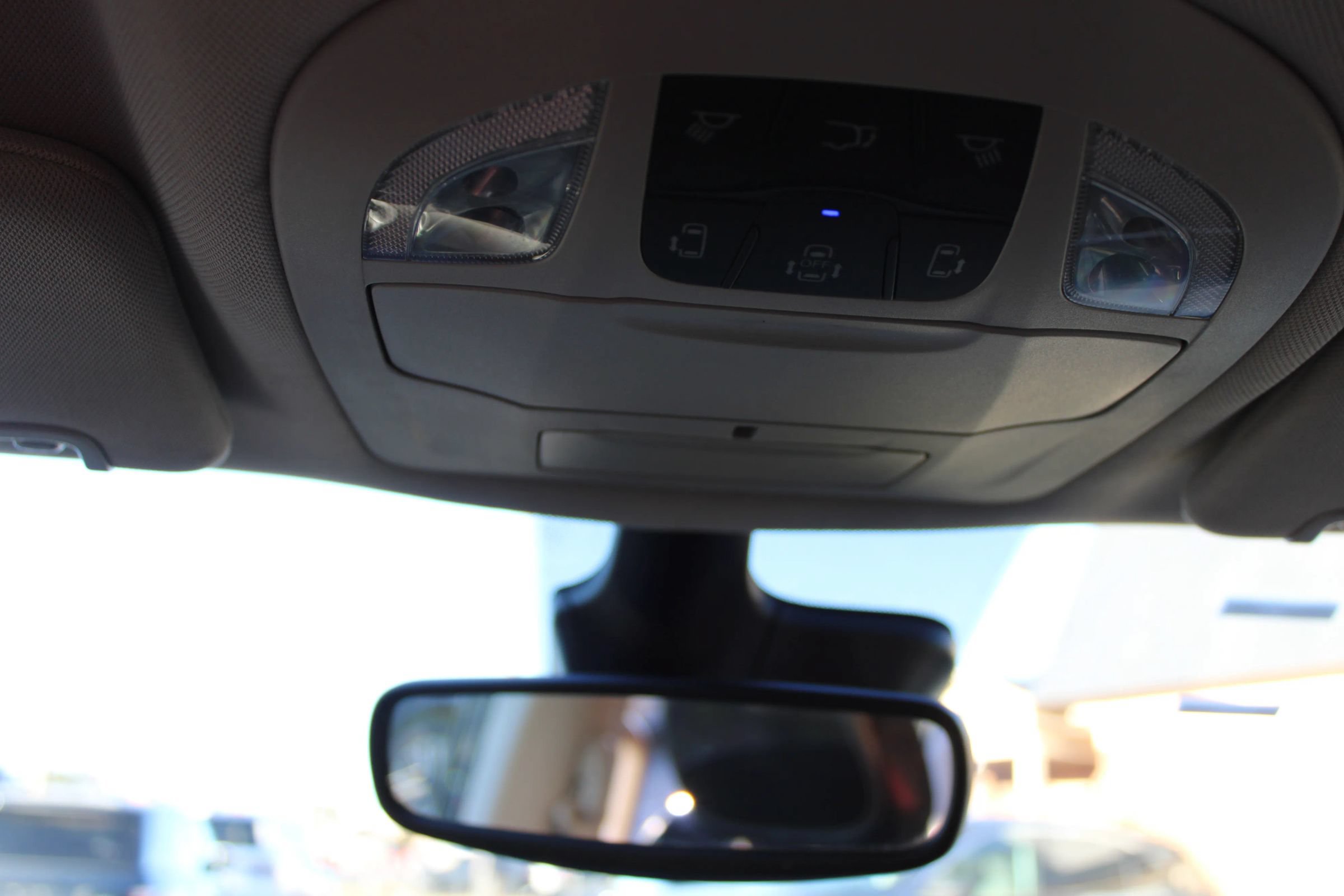Used 2023 Chrysler Pacifica Touring-L FWD image 10