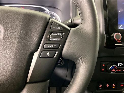 Used 2024 Nissan Frontier SL w/ Technology Package image 29