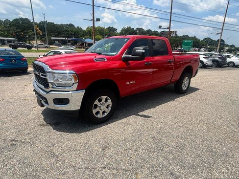 Used 2024 RAM 2500 Big Horn AWD/4WD image 35