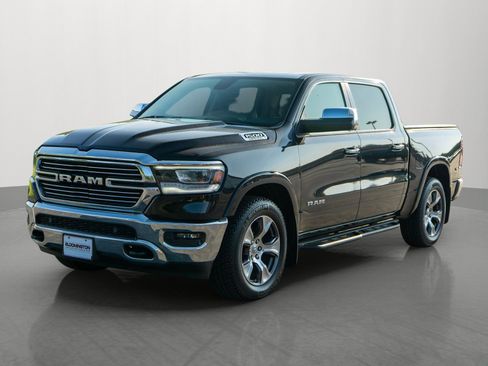 Used 2019 RAM 1500 Laramie AWD/4WD image 3