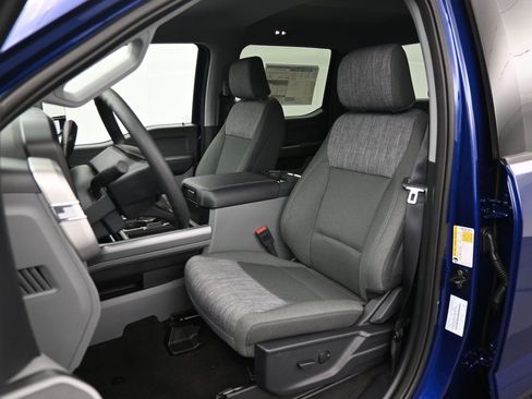 New 2026 Ford F250 XLT w/ FX4 Off-Road Package image 10