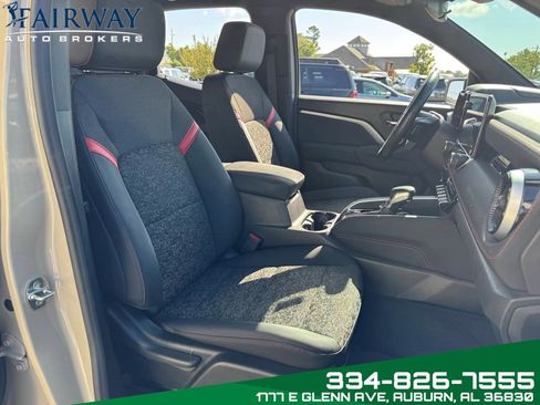 Used 2023 Chevrolet Colorado Z71 image 12