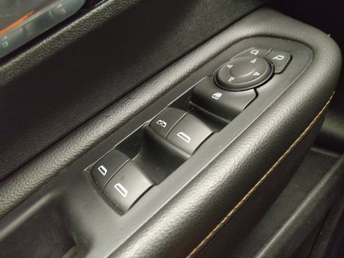Used 2018 GMC Terrain SLE w/ Driver Convenience Package AWD/4WD image 27