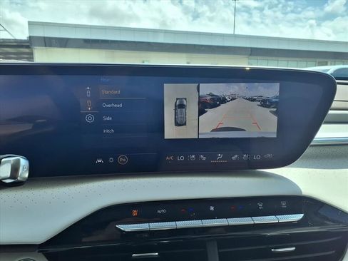 New 2026 Buick Enclave Avenir w/ Super Cruise Package FWD image 15