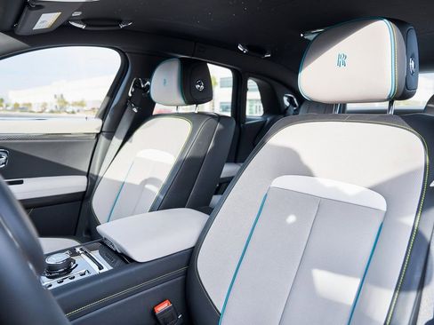 Used 2025 Rolls-Royce Ghost Black Badge image 50