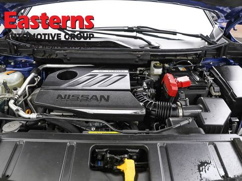 Used 2023 Nissan Rogue Platinum image 7