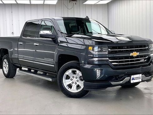 Used 2018 Chevrolet Silverado 1500 LTZ Z71 w/ LTZ Plus Package AWD/4WD image 35