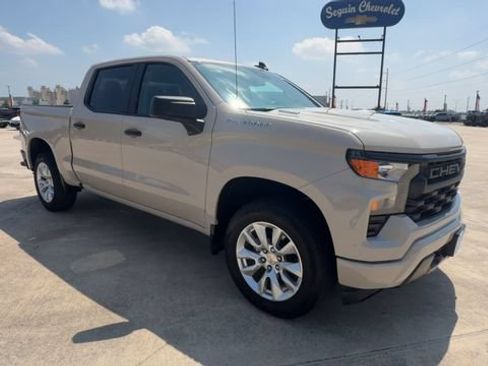 Used 2026 Chevrolet Silverado 1500 Custom RWD image 2