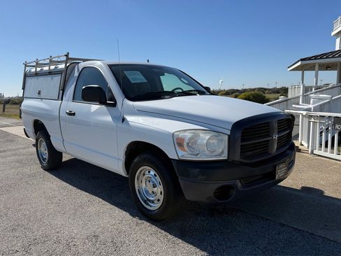 Used 2008 Dodge Ram 1500 Truck ST image 3