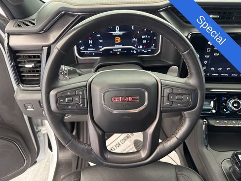 Used 2024 GMC Sierra 1500 AT4 w/ Technology Package AWD/4WD image 27