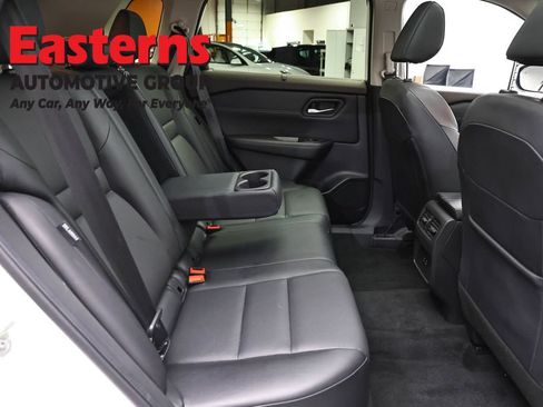 Used 2023 Nissan Rogue SV w/ SV Premium B Package AWD/4WD image 24