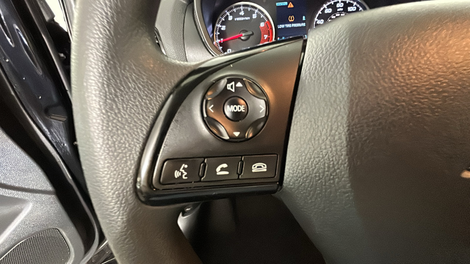 Used 2025 Mitsubishi Eclipse Cross LE AWD/4WD image 17