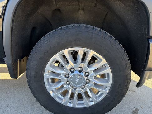 Certified 2022 Chevrolet Silverado 2500 High Country w/ Technology Package image 35