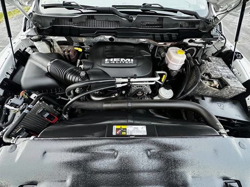 Used 2018 RAM 3500 SLT image 21