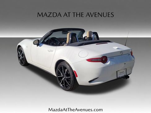 New 2026 MAZDA MX-5 Miata Grand Touring RWD image 5