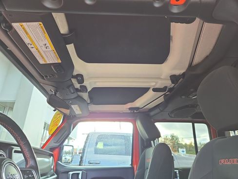 Used 2018 Jeep Wrangler Unlimited Rubicon image 25