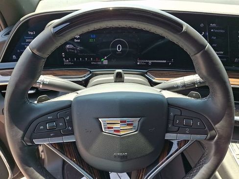 Used 2023 Cadillac Escalade ESV Premium Luxury AWD/4WD image 20