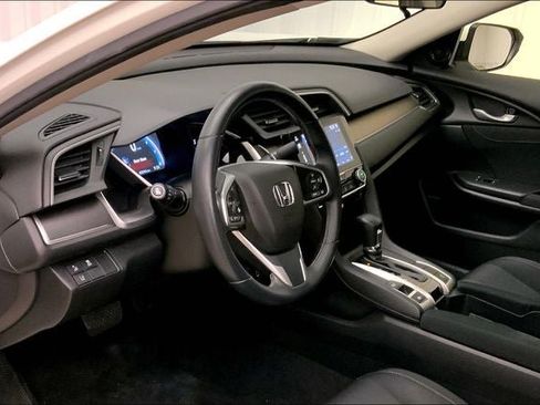 Used 2018 Honda Civic EX-T image 17