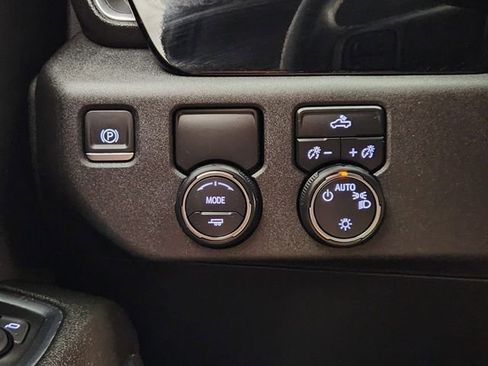 Used 2023 Chevrolet Silverado 1500 LT RWD image 20
