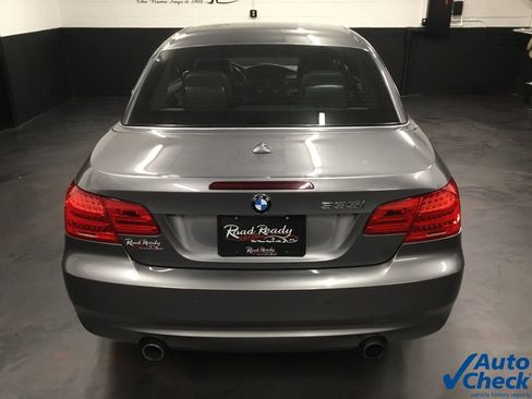 Used 2011 BMW 335i Convertible image 20