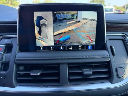Used 2023 Chevrolet Tahoe High Country AWD/4WD image 26