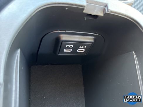 Used 2024 Toyota RAV4 LE image 27