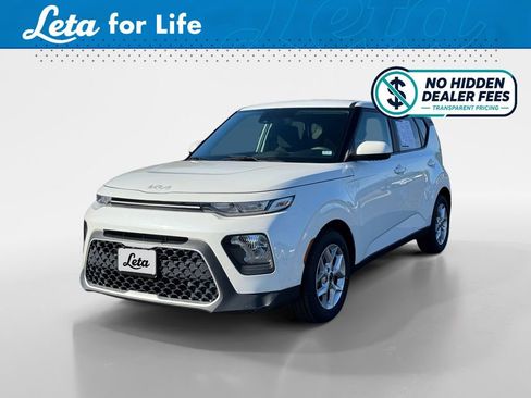 Used 2022 Kia Soul LX w/ Technology Package FWD image 1