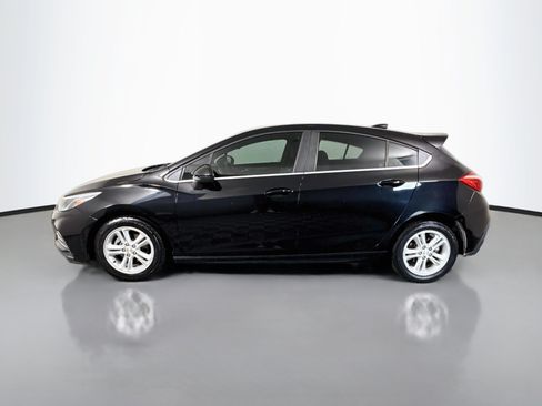 Used 2017 Chevrolet Cruze LT w/ Convenience Package FWD image 6