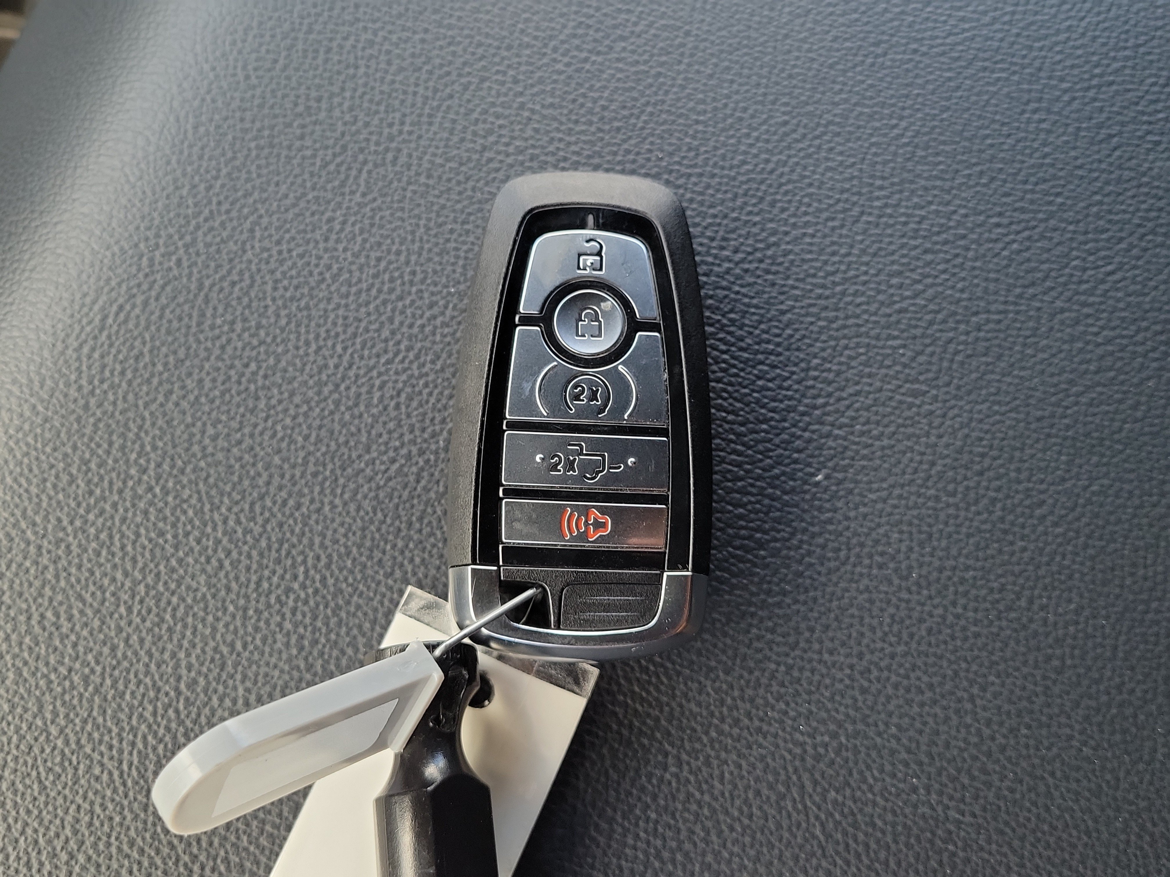 Used 2024 Ford F150 Lariat AWD/4WD image 29