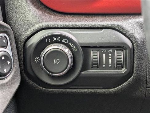 Used 2019 Jeep Wrangler Unlimited Rubicon AWD/4WD image 16