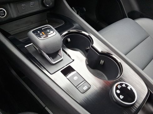 Used 2023 Nissan Rogue SV w/ SV Premium B Package image 15