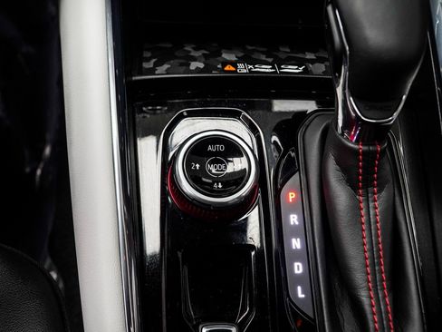 Used 2024 GMC Canyon AT4X image 18