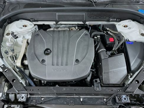 Used 2023 Volvo XC60 B5 Core FWD image 33