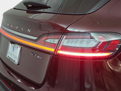 Used 2019 Lincoln Nautilus Reserve w/ Ultimate Package image 36