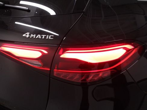 Certified 2024 Mercedes-Benz GLC 300 4MATIC image 10