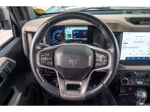 Used 2022 Ford Bronco Wildtrak image 20