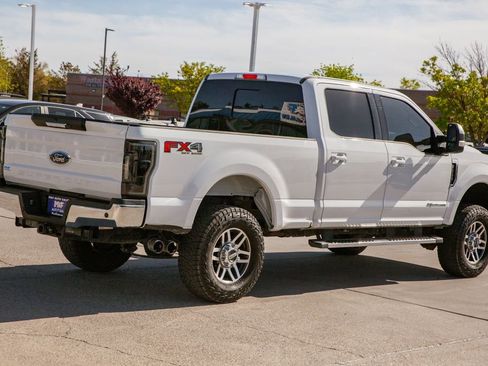 Used 2018 Ford F250 Lariat w/ Lariat Value Package AWD/4WD image 5