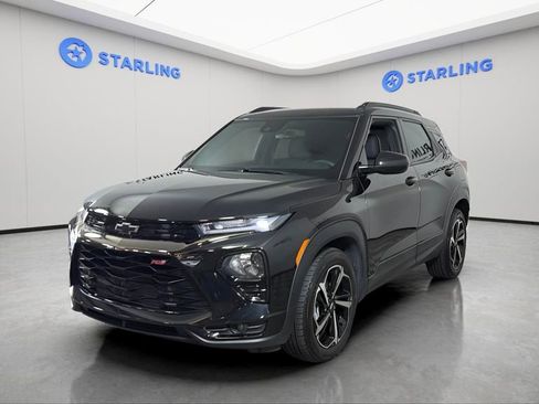 Used 2022 Chevrolet TrailBlazer RS FWD image 3