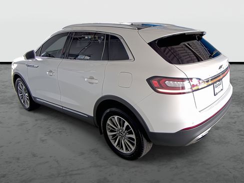 Used 2021 Lincoln Nautilus Reserve w/ Cargo Utility Package image 11