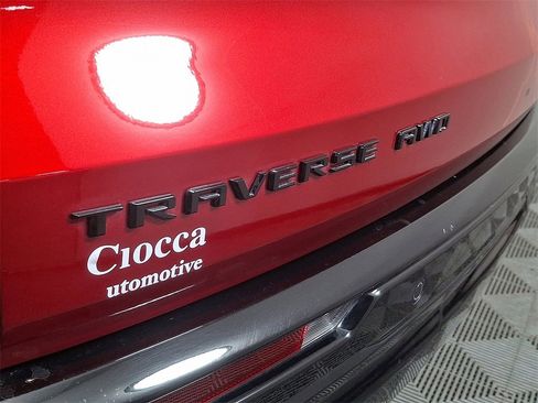 Used 2024 Chevrolet Traverse RS w/ LPO, Floor Liner Package image 29