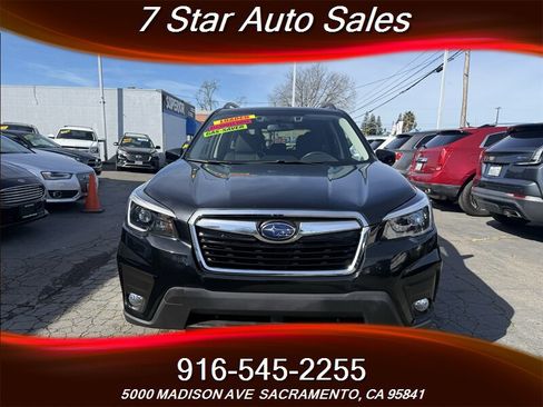 Used 2021 Subaru Forester Premium image 2