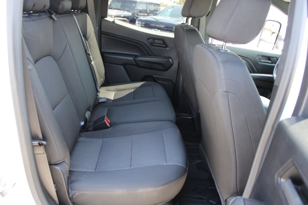 Used 2024 Chevrolet Colorado Trail Boss w/ LPO, Dark Essentials Package AWD/4WD image 11