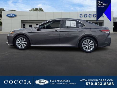 Used 2019 Toyota Camry LE image 7